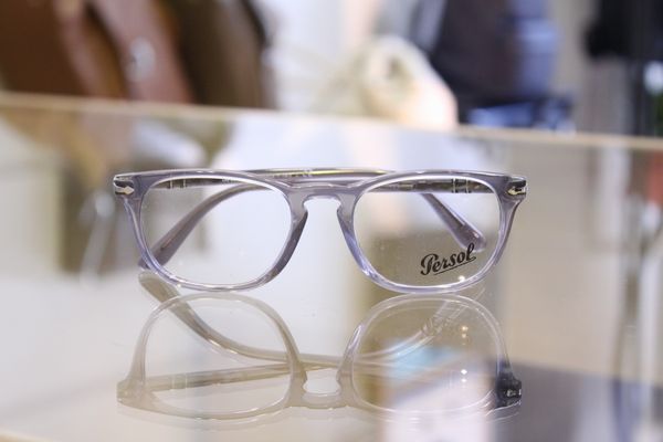 イタリア人はみんなこれ Persol ペルソール アイウェア Guji グジ 公式ブログ