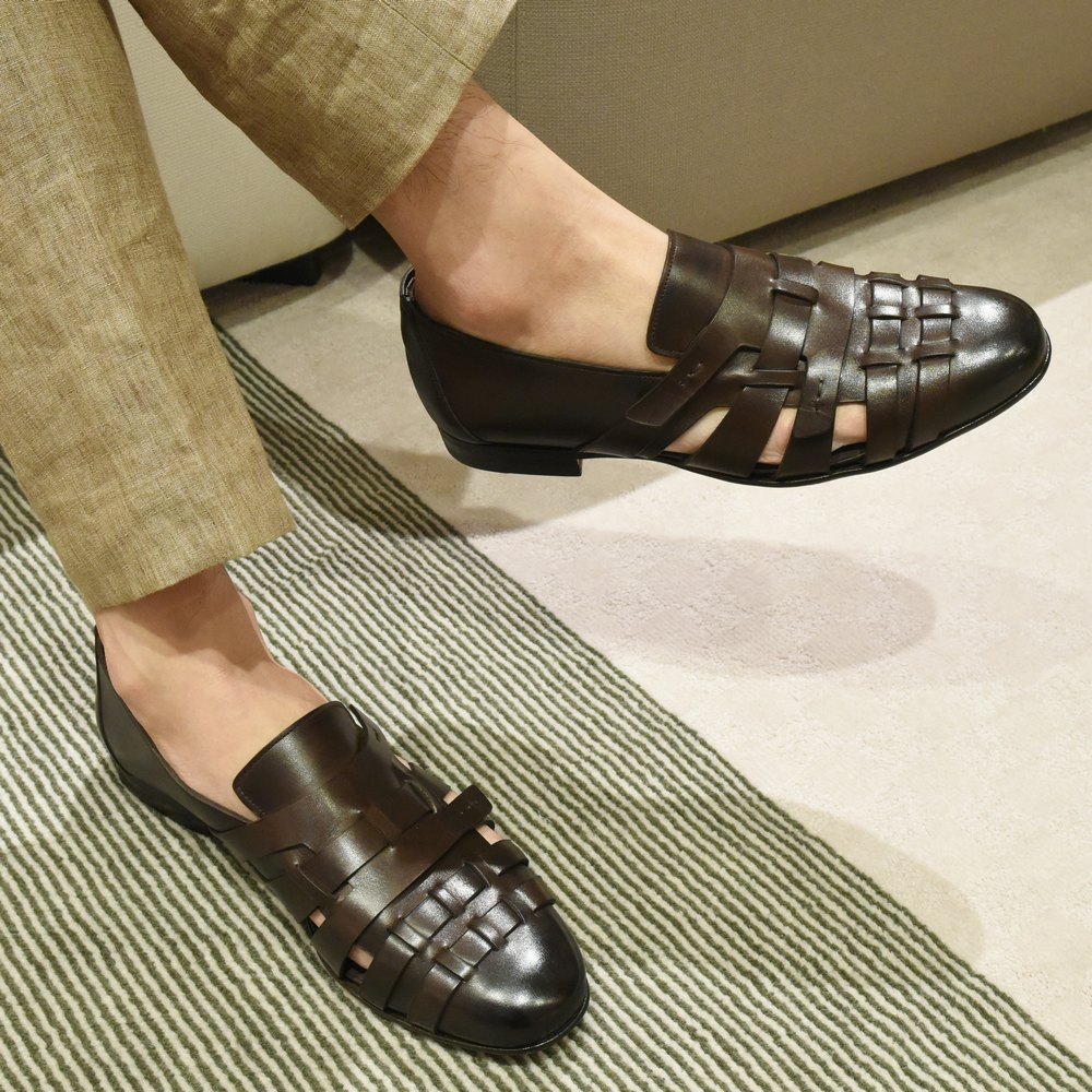 クーポン利用 80%off美品イタリア製Santoniグルカサンダル6ハーフ